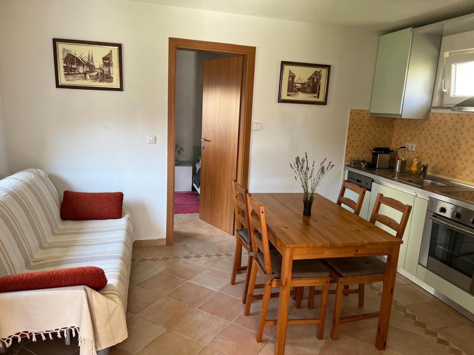 Appartement Minihaus In Zagreb à Sesvete Extérieur photo