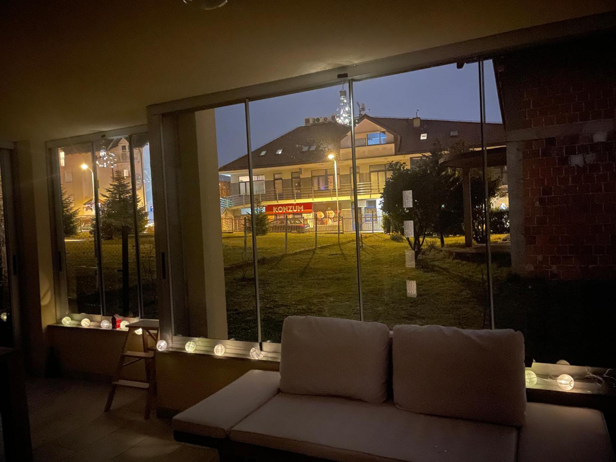 Appartement Minihaus In Zagreb à Sesvete Extérieur photo