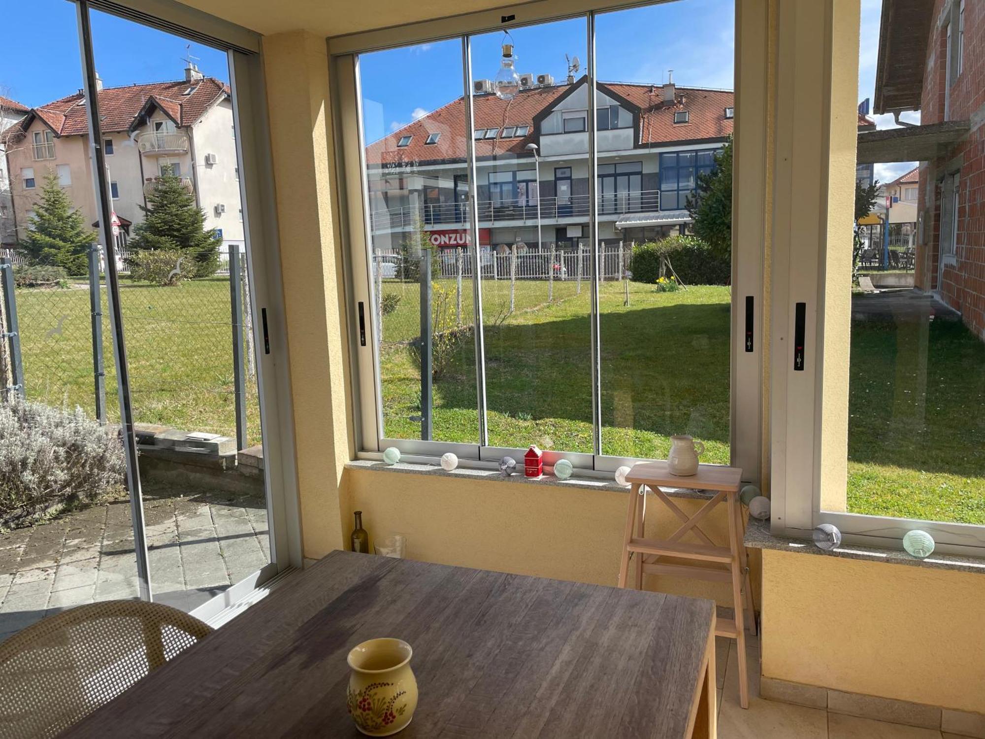 Appartement Minihaus In Zagreb à Sesvete Extérieur photo